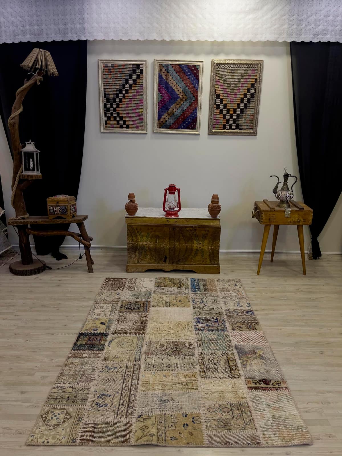 Handmade Patchwork Elegant Design Rug — detail view 2, handmade vintage rug