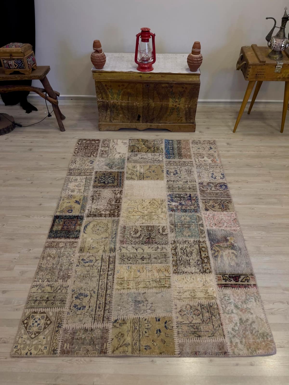 Handmade Patchwork Elegant Design Rug — detail view 3, handmade vintage rug