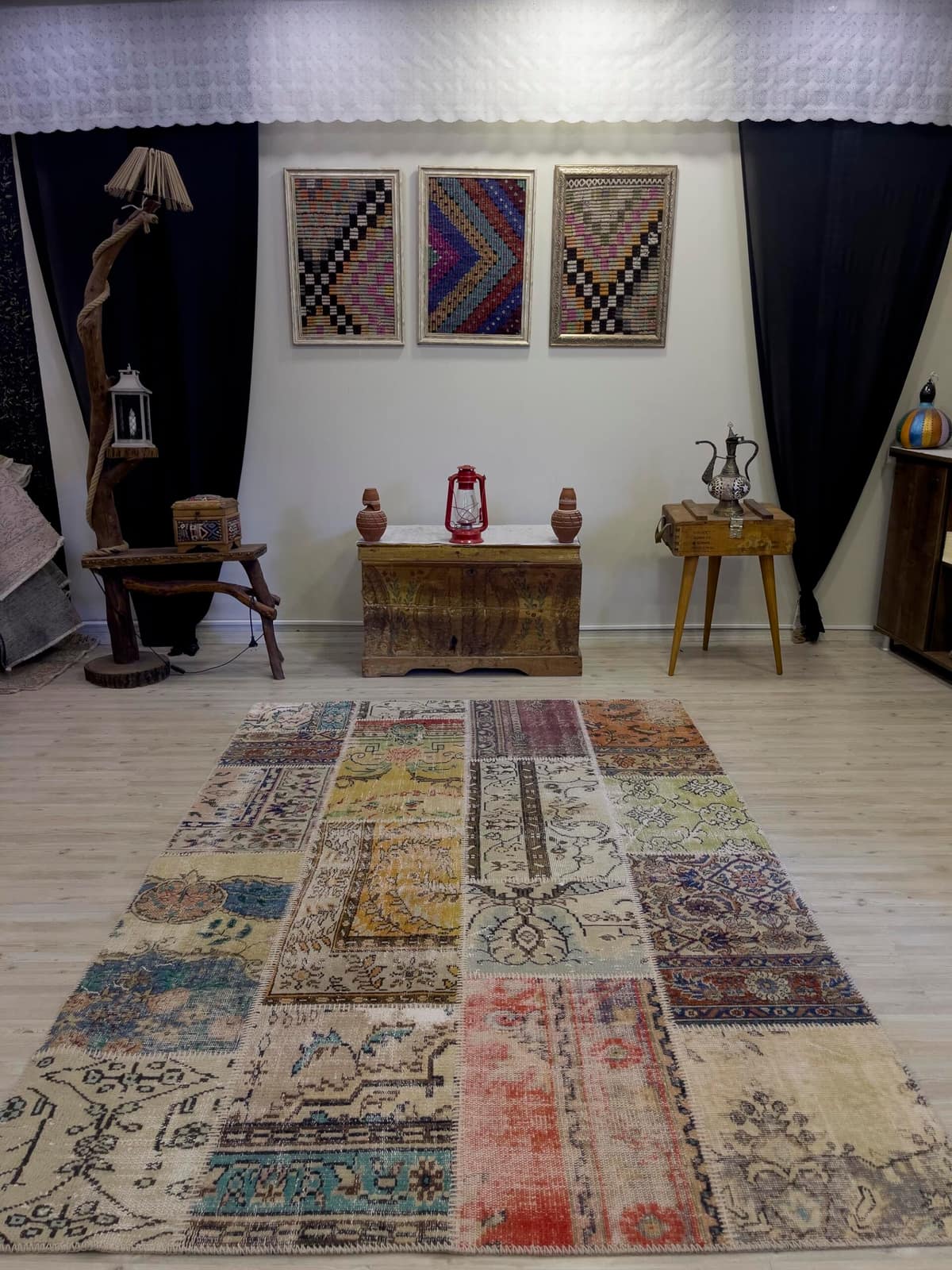 Handmade Patchwork Elegant Design Rug — detail view 3, handmade vintage rug