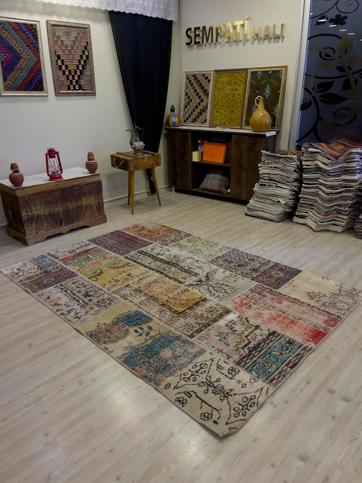 Handmade Patchwork Elegant Design Rug — detail view 4, handmade vintage rug