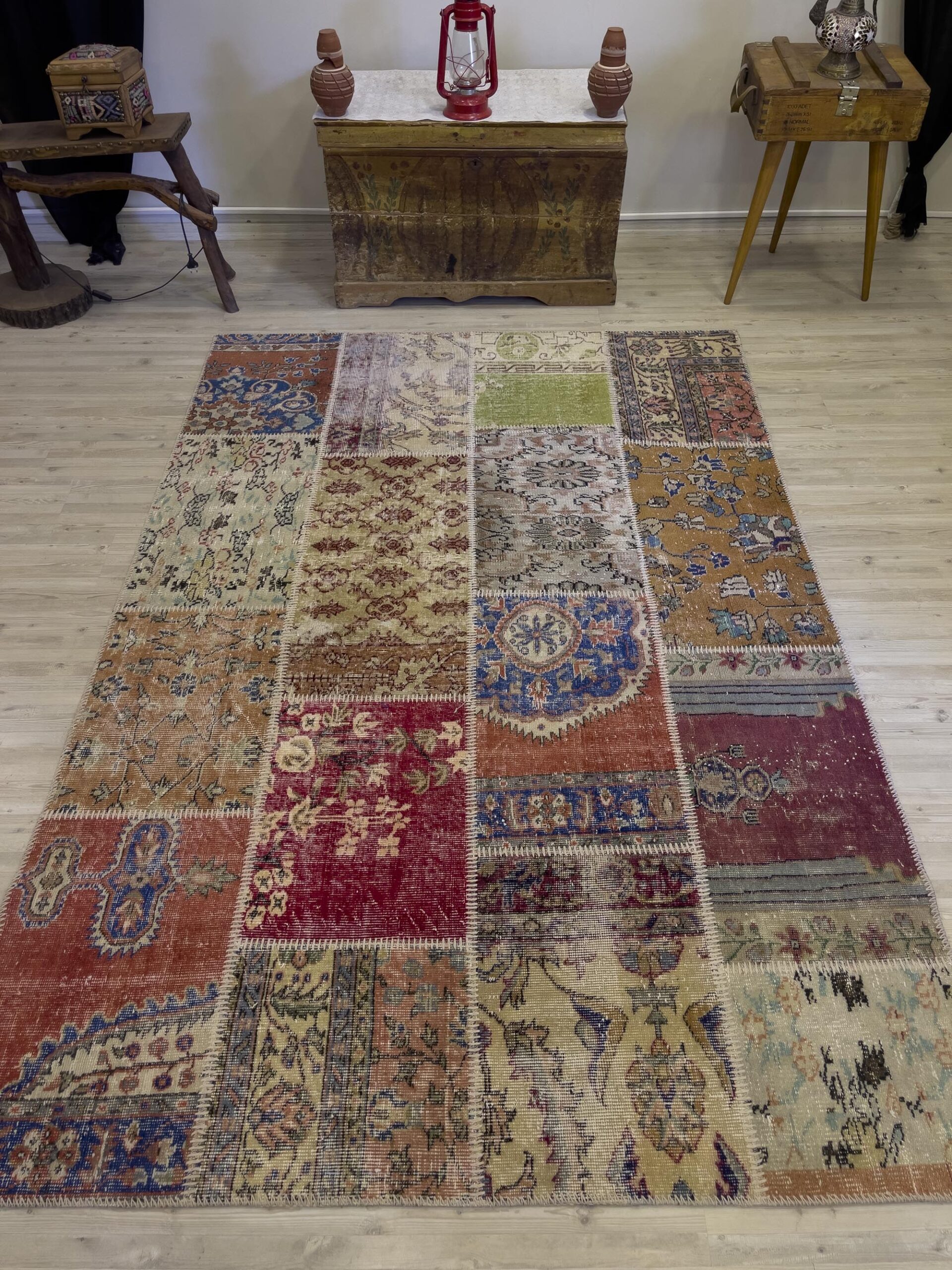 Handmade Patchwork Elegant Design Rug — detail view 2, handmade vintage rug