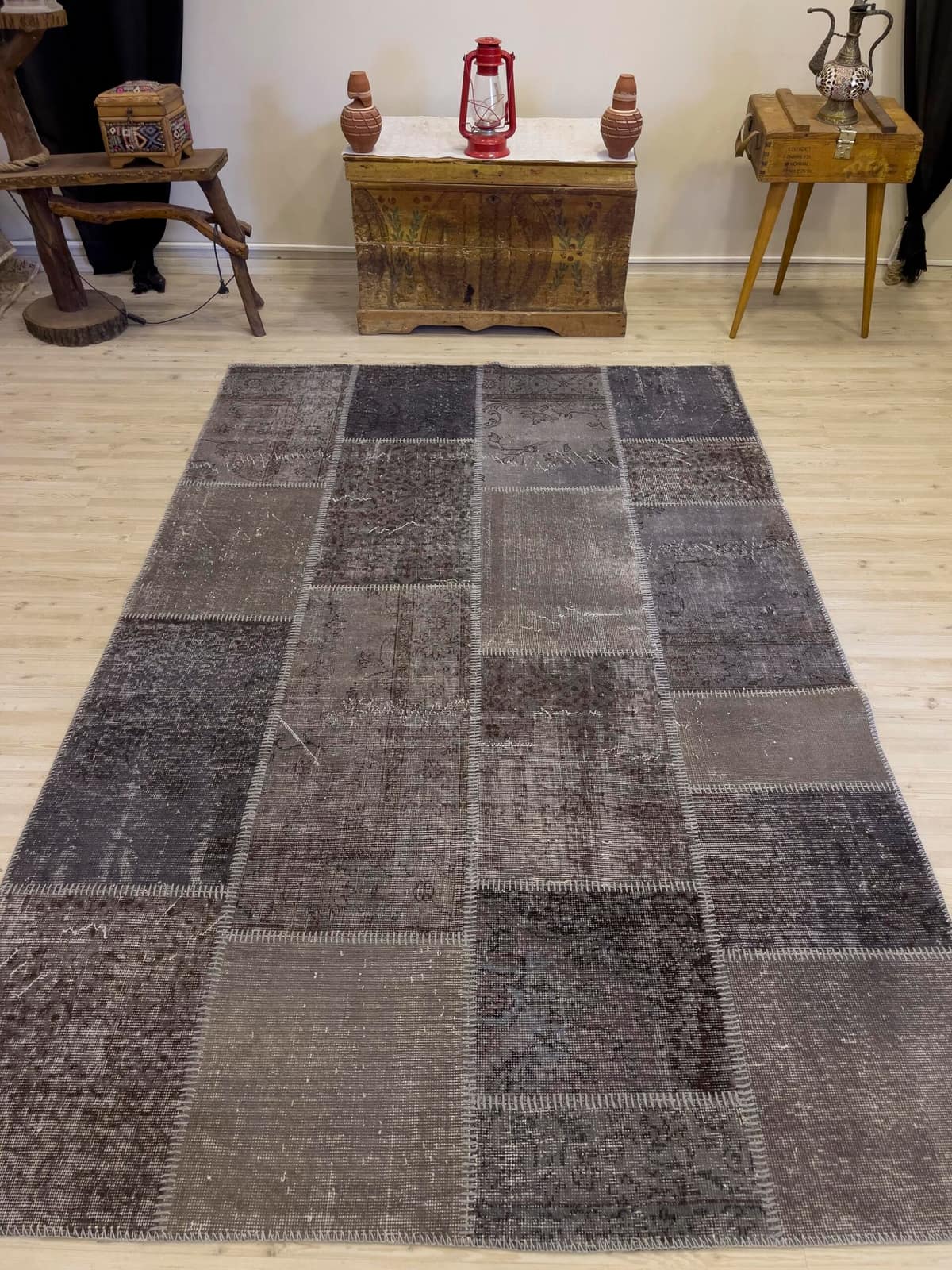 Handmade Patchwork Elegant Design Rug, vintage rug, Handmade, hand-knotted silk, size 162 × 249 cm, from Sivas