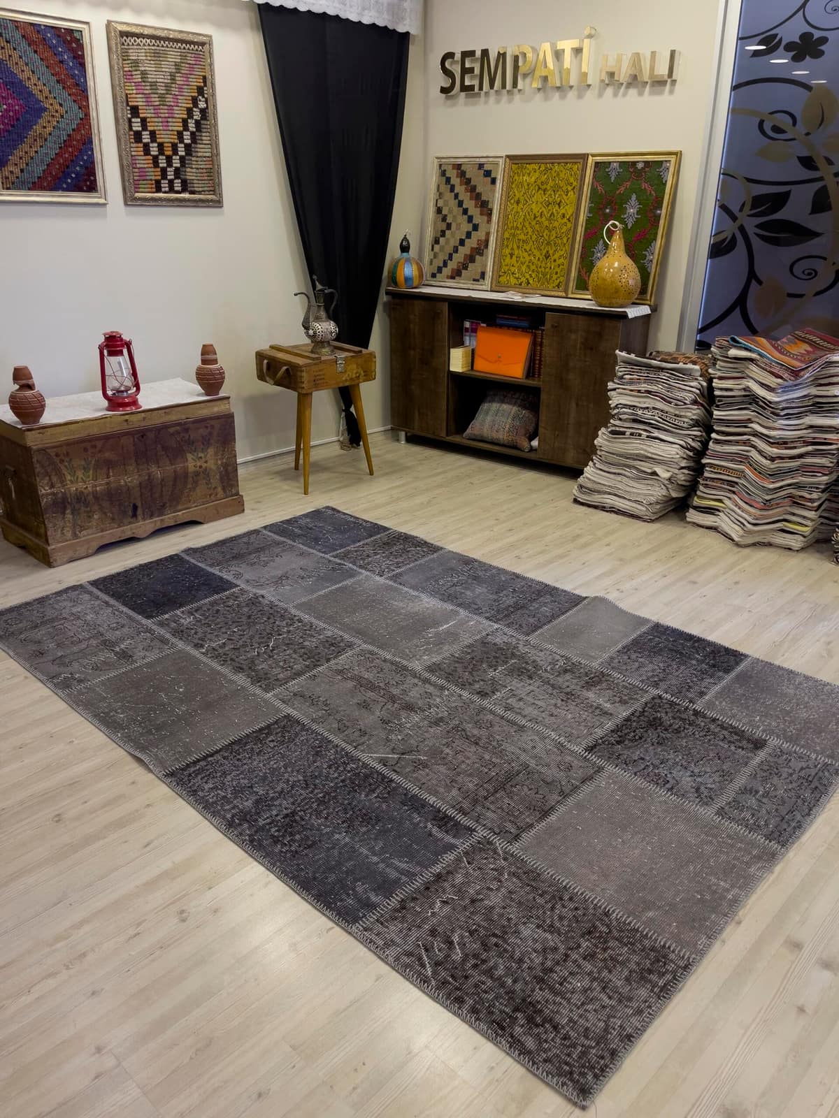 Handmade Patchwork Elegant Design Rug — detail view 5, handmade vintage rug