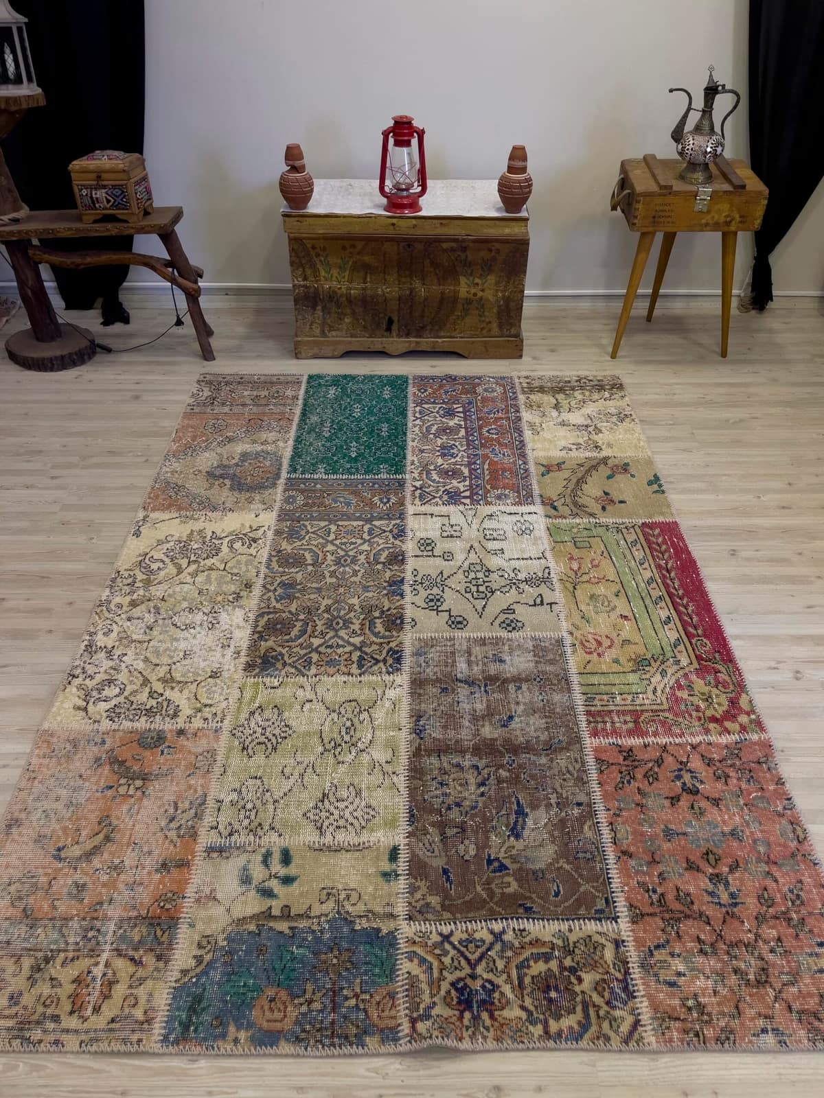 Handmade Patchwork Elegant Design Rug, vintage rug, Handmade, hand-knotted wool, size 162 × 237 cm, from Isparta