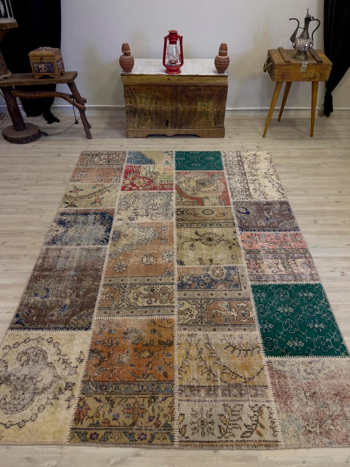 Unique Classic-Style Custom Patchwork Rug, vintage rug, Handmade, hand-knotted wool, size 162 × 233 cm, from Bursa