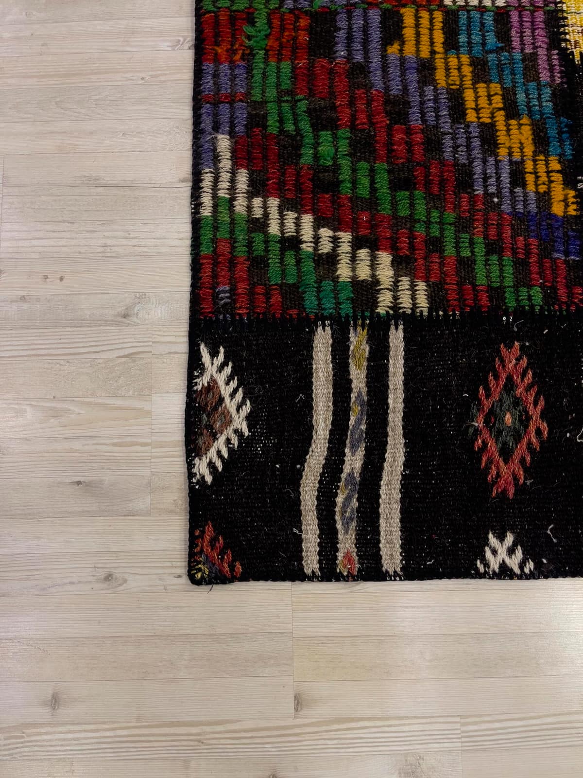 Handmade Patchwork Elegant Design Rug — detail view 3, handmade vintage rug