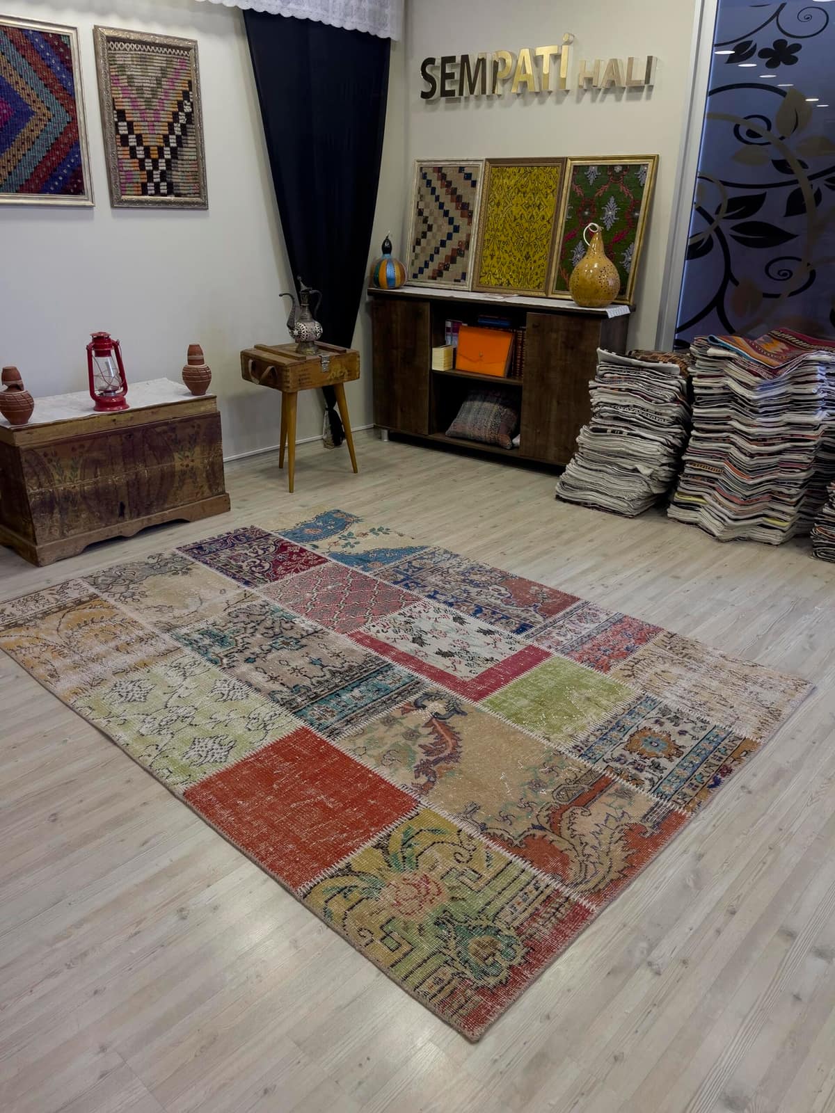 Handmade Patchwork Elegant Design Rug — detail view 4, handmade vintage rug
