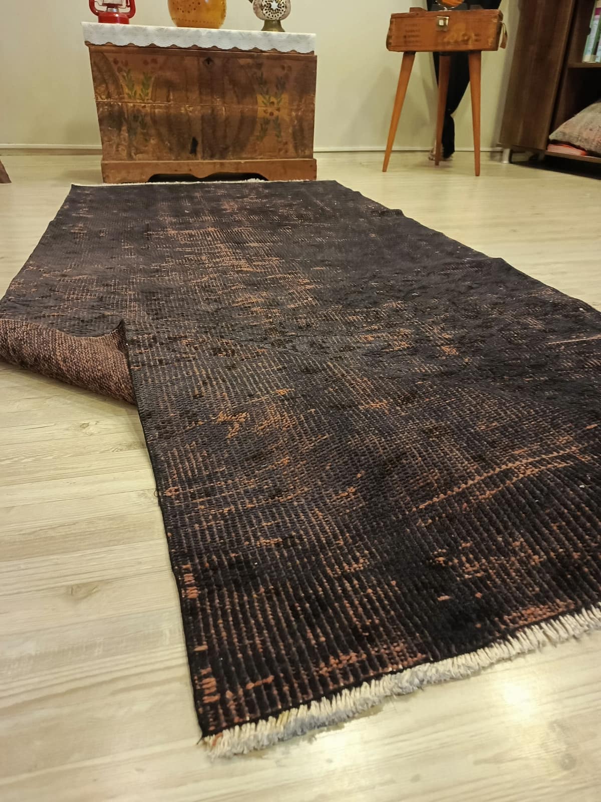 Vintage Wool Rug — detail view 5, handmade vintage rug