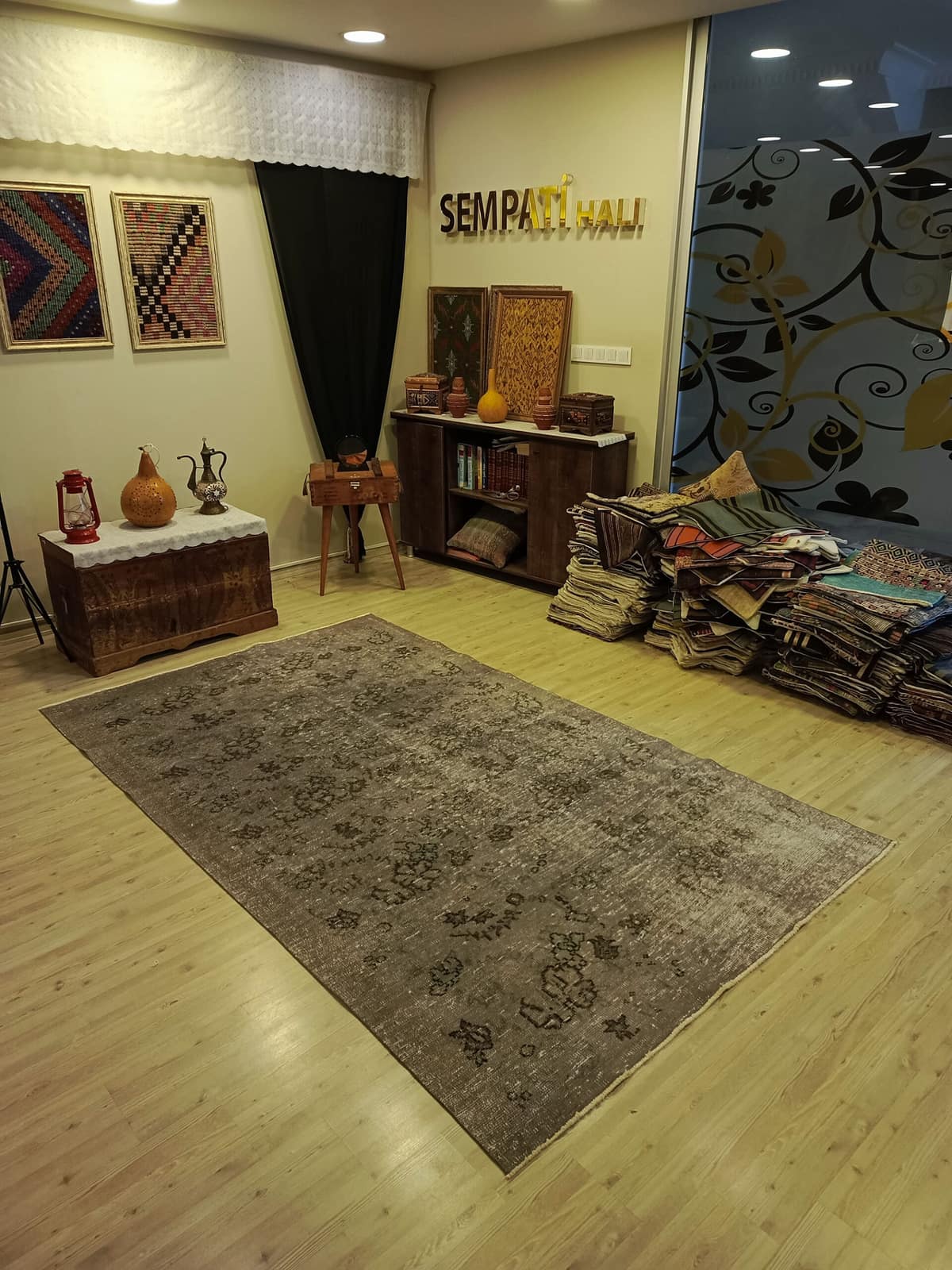 Handcrafted Distressed Rug, vintage rug, Handmade, hand-knotted wool, cotton & silk, size 160 × 270 cm, from Milas