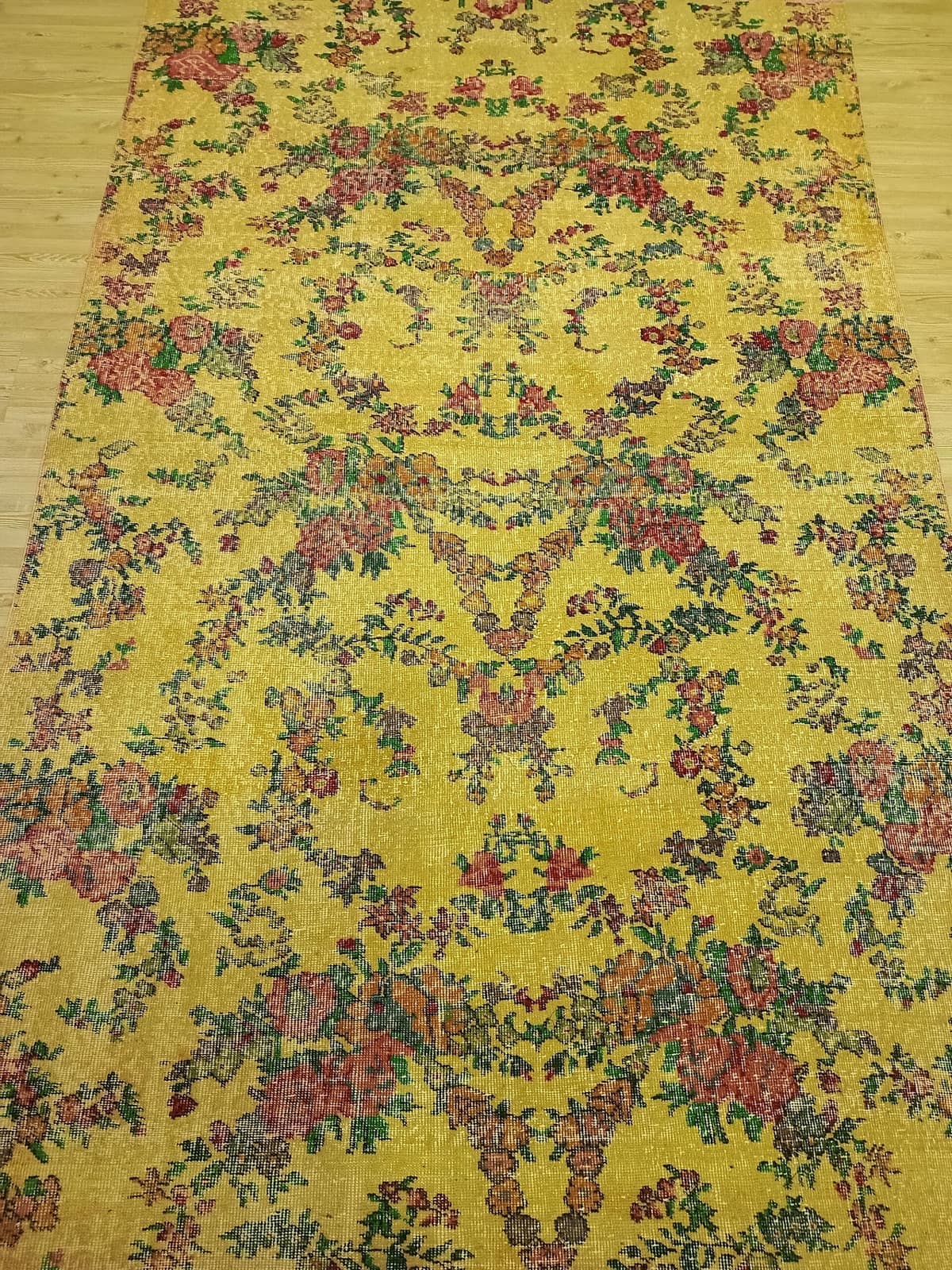 Vintage Hand-Woven Rug — detail view 5, handmade vintage rug