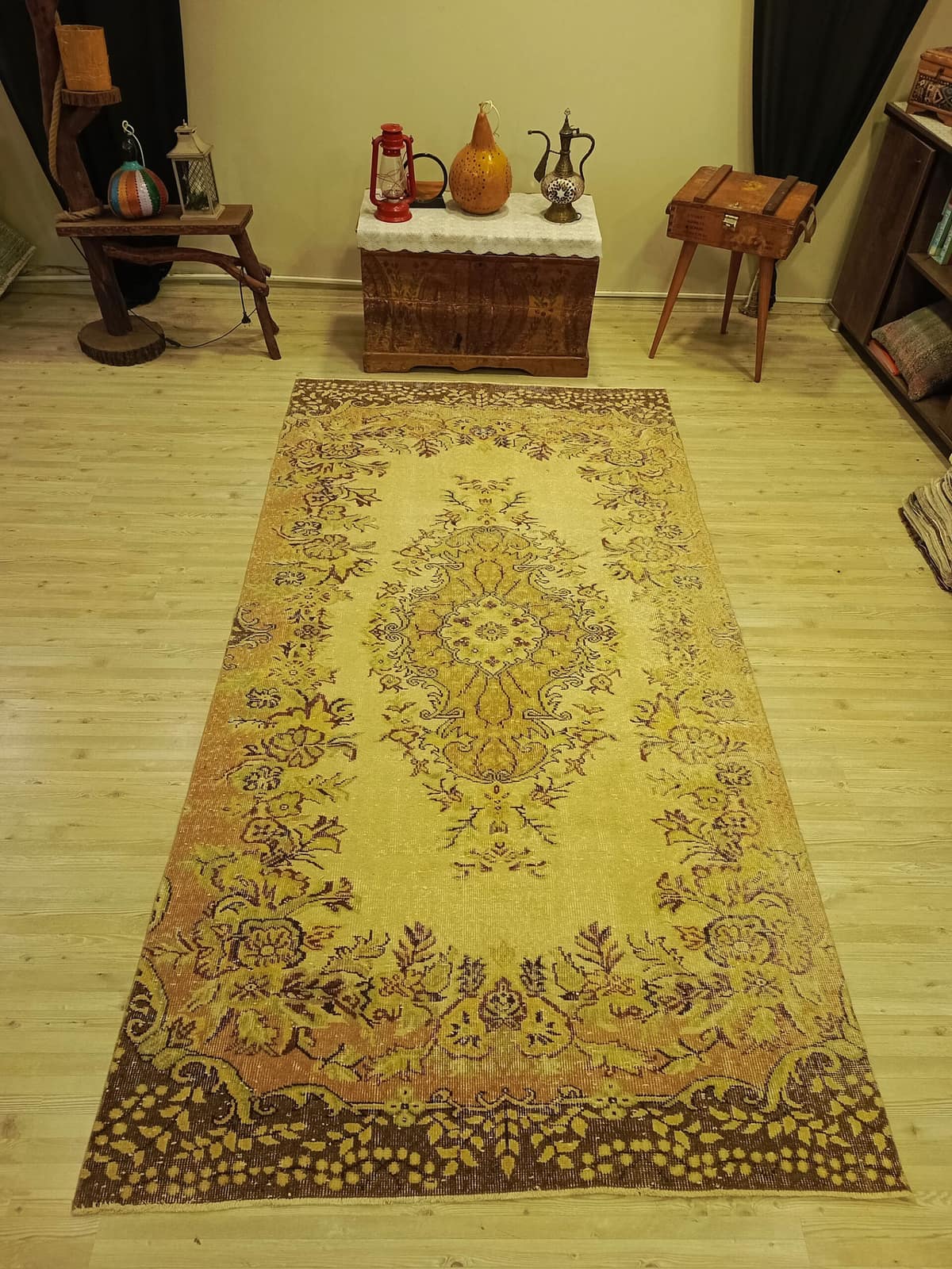 Handwoven Vintage Rug — detail view 5, handmade vintage rug