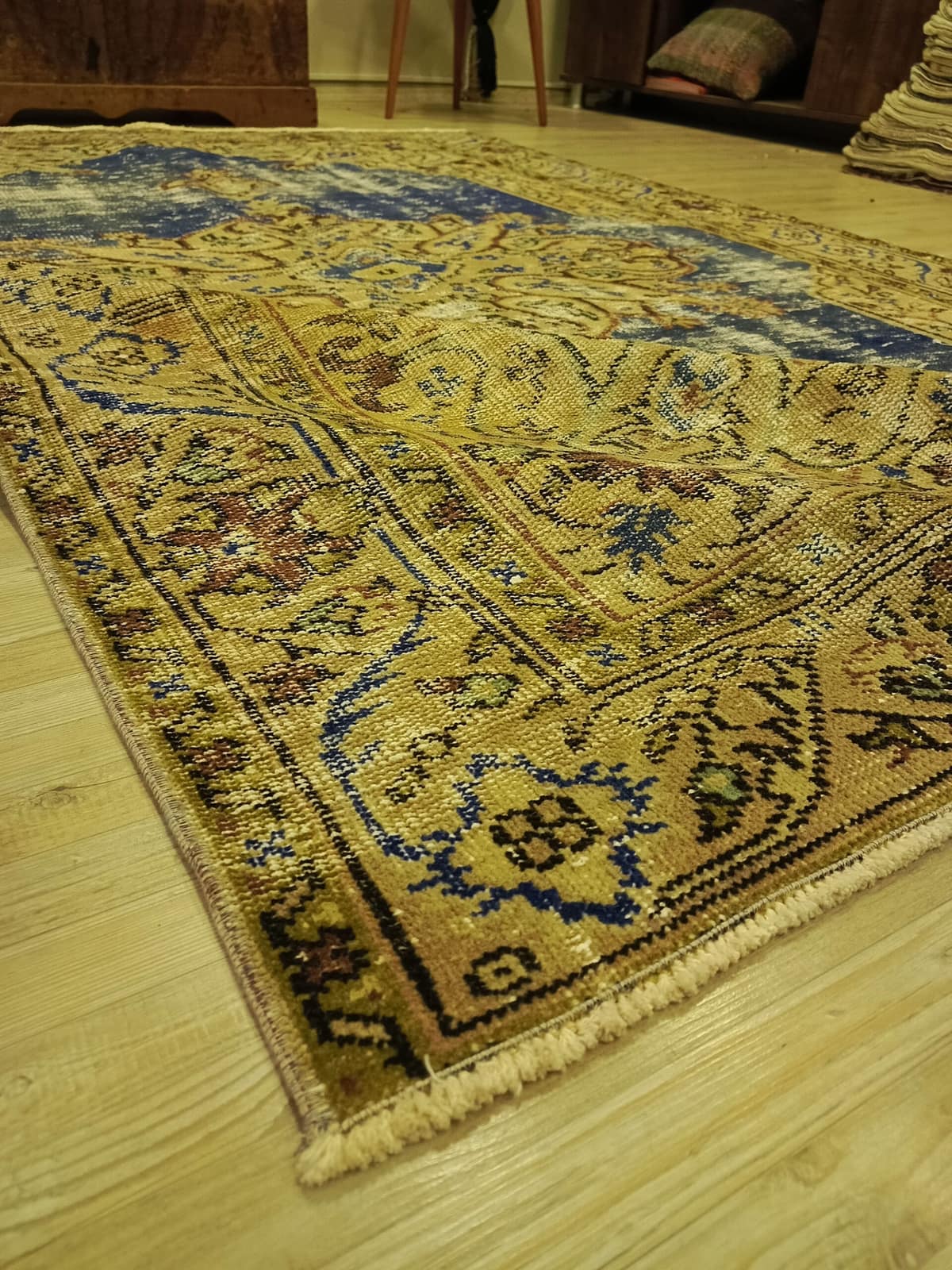 Handwoven Rug Dyed with Natural Dyes — detail view 3, handmade vintage rug