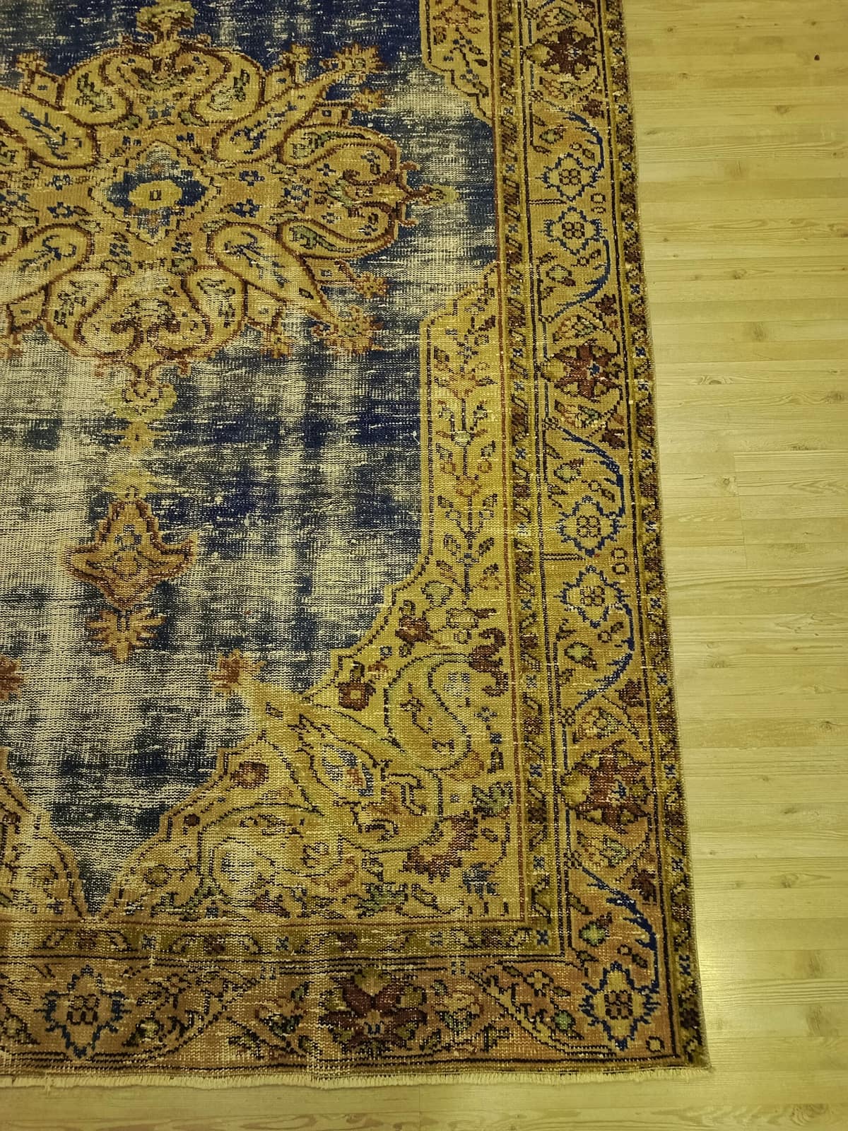 Handwoven Rug Dyed with Natural Dyes — detail view 5, handmade vintage rug