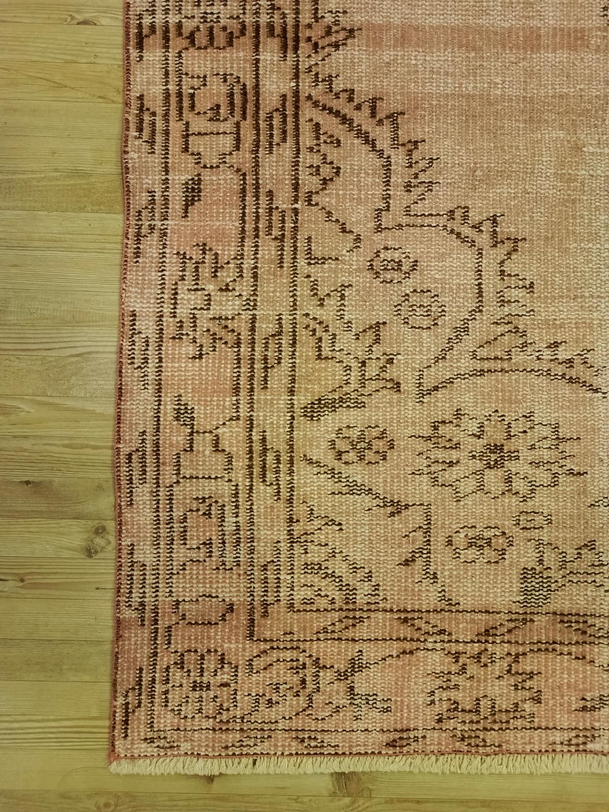 Handmade Vintage Rug — detail view 5, handmade vintage rug