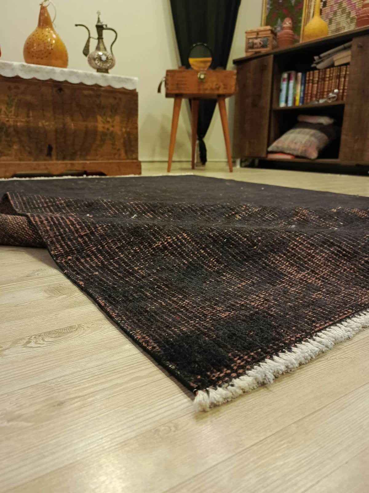 Traces of the Past Vintage Rug — detail view 2, handmade vintage rug