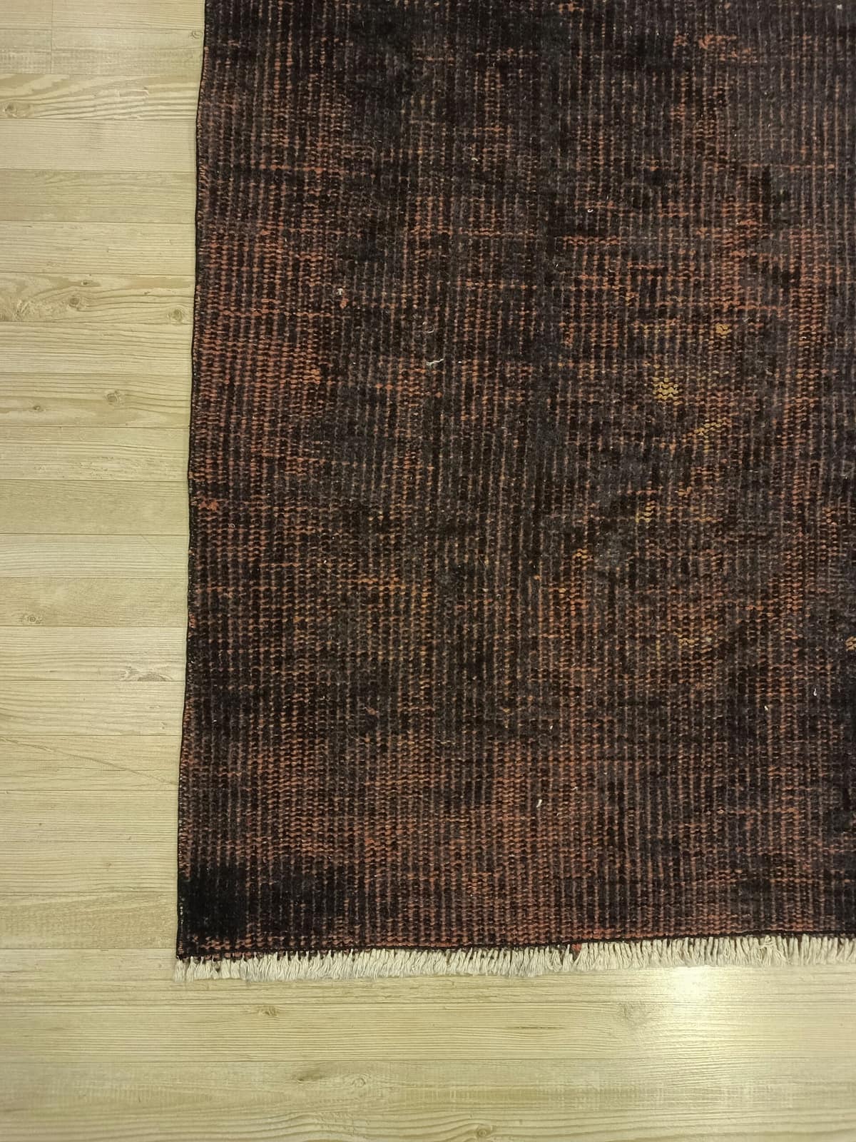 Traces of the Past Vintage Rug — detail view 4, handmade vintage rug