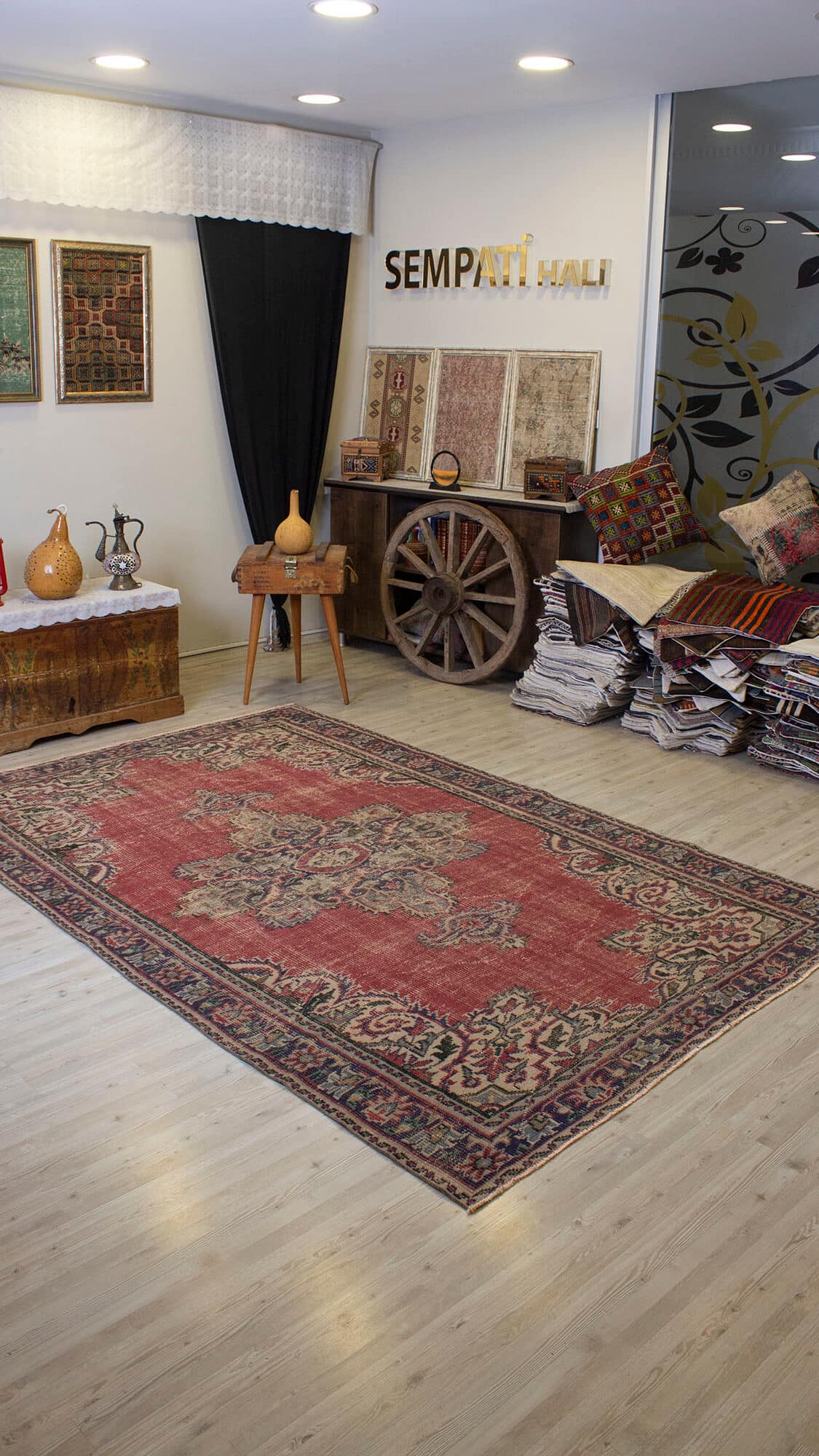 Handmade Anatolian Rug, vintage rug, Handmade, hand-knotted cotton, size 177 × 277 cm, from Gaziantep