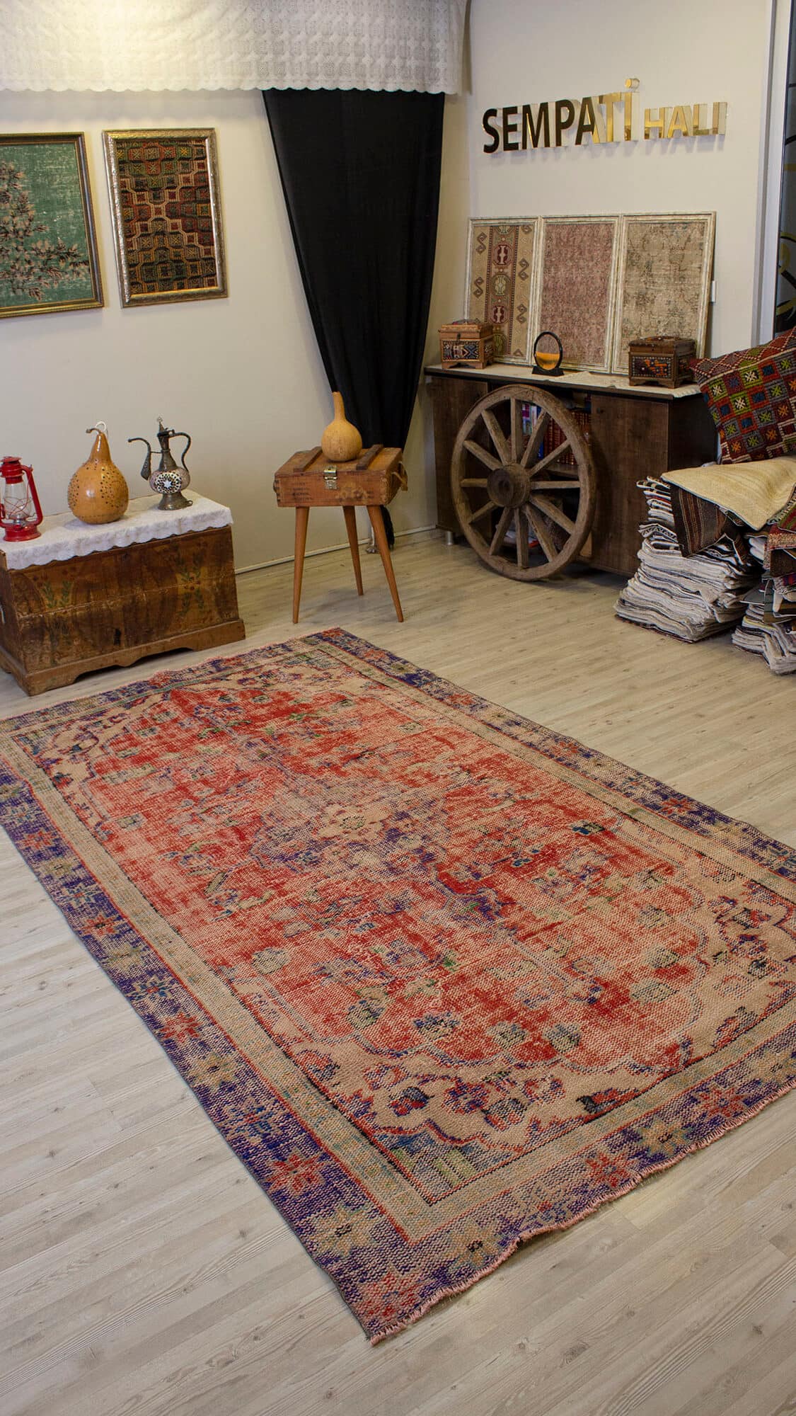 Traces of the Past Vintage Rug — detail view 2, handmade vintage rug