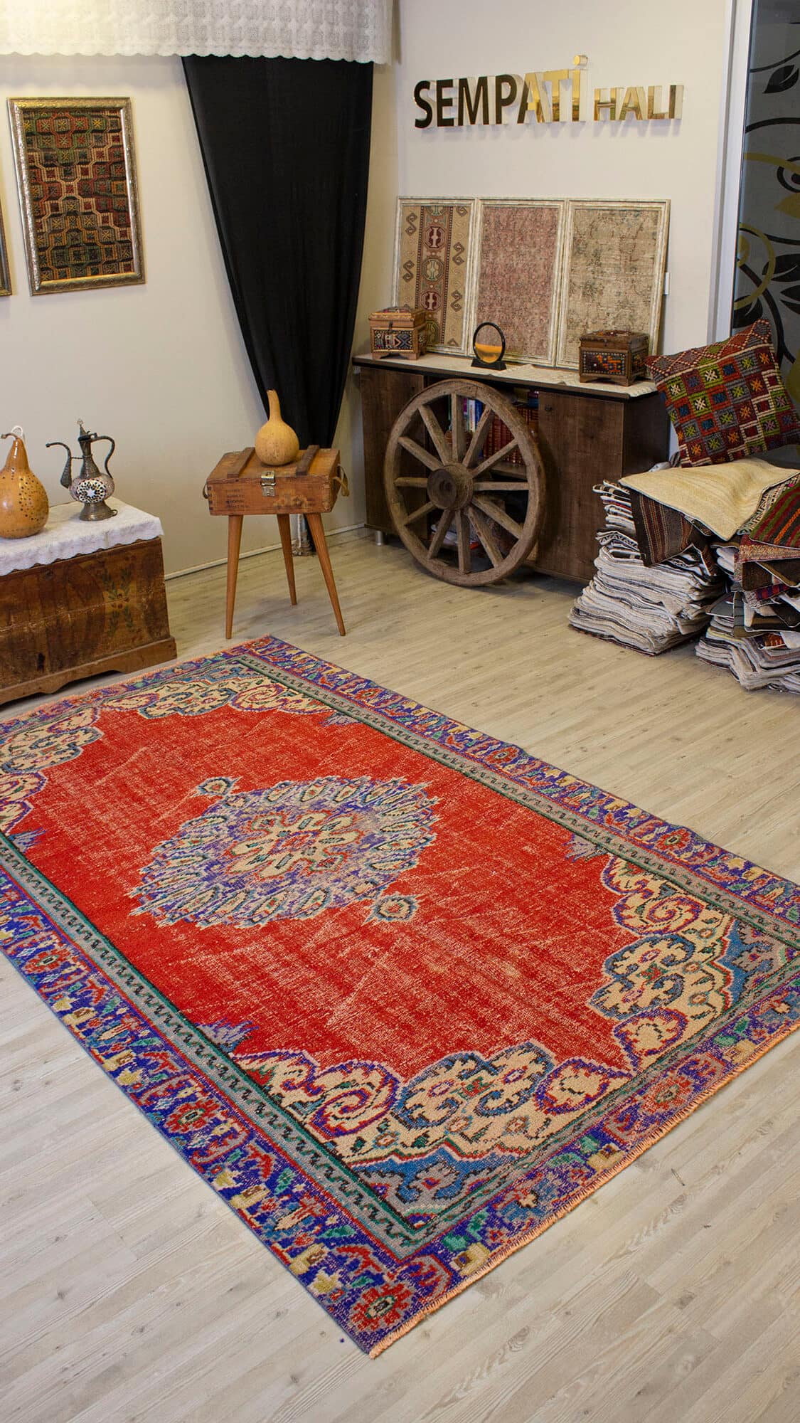 Hand-Woven Rug with Fine Craftsmanship — detail view 2, handmade vintage rug