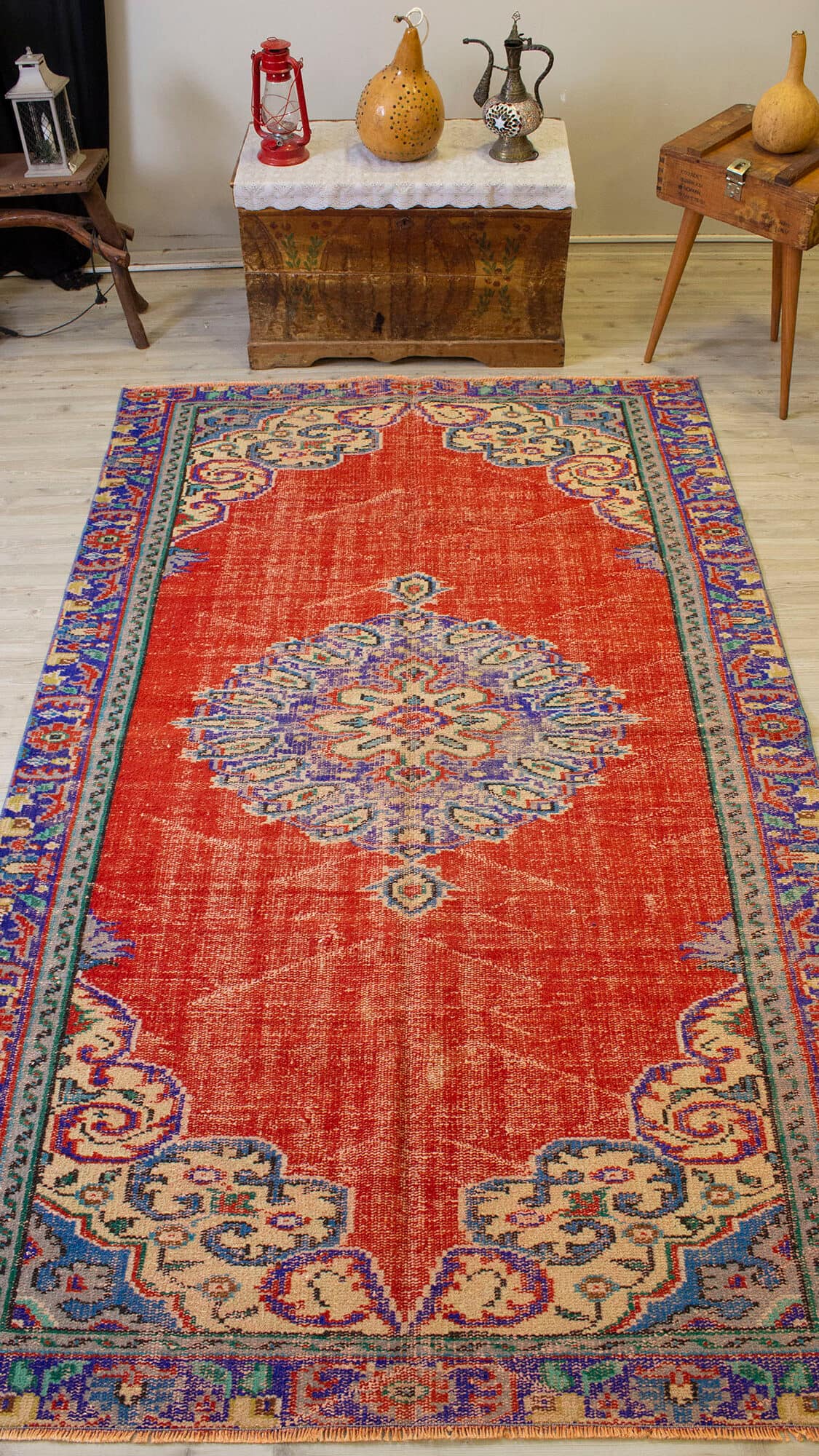 Hand-Woven Rug with Fine Craftsmanship, vintage rug, Handmade, hand-knotted wool, size 164 × 266 cm, from Ladik