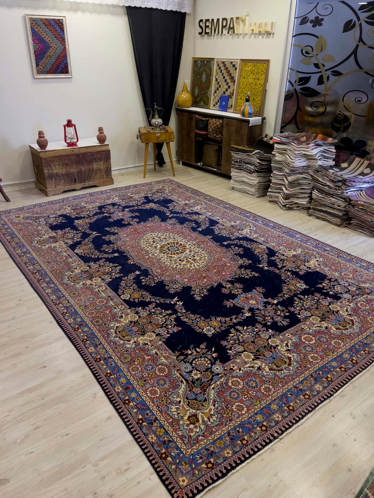 Vintage Wool Rug, vintage rug, Handmade, hand-knotted wool & cotton, size 244 × 372 cm, from Oushak