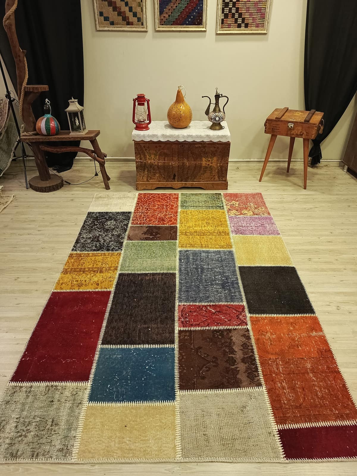 Patchwork Rug in Natural Tones, vintage rug, Handmade, hand-knotted wool & cotton, size 160 × 233 cm, from Isparta