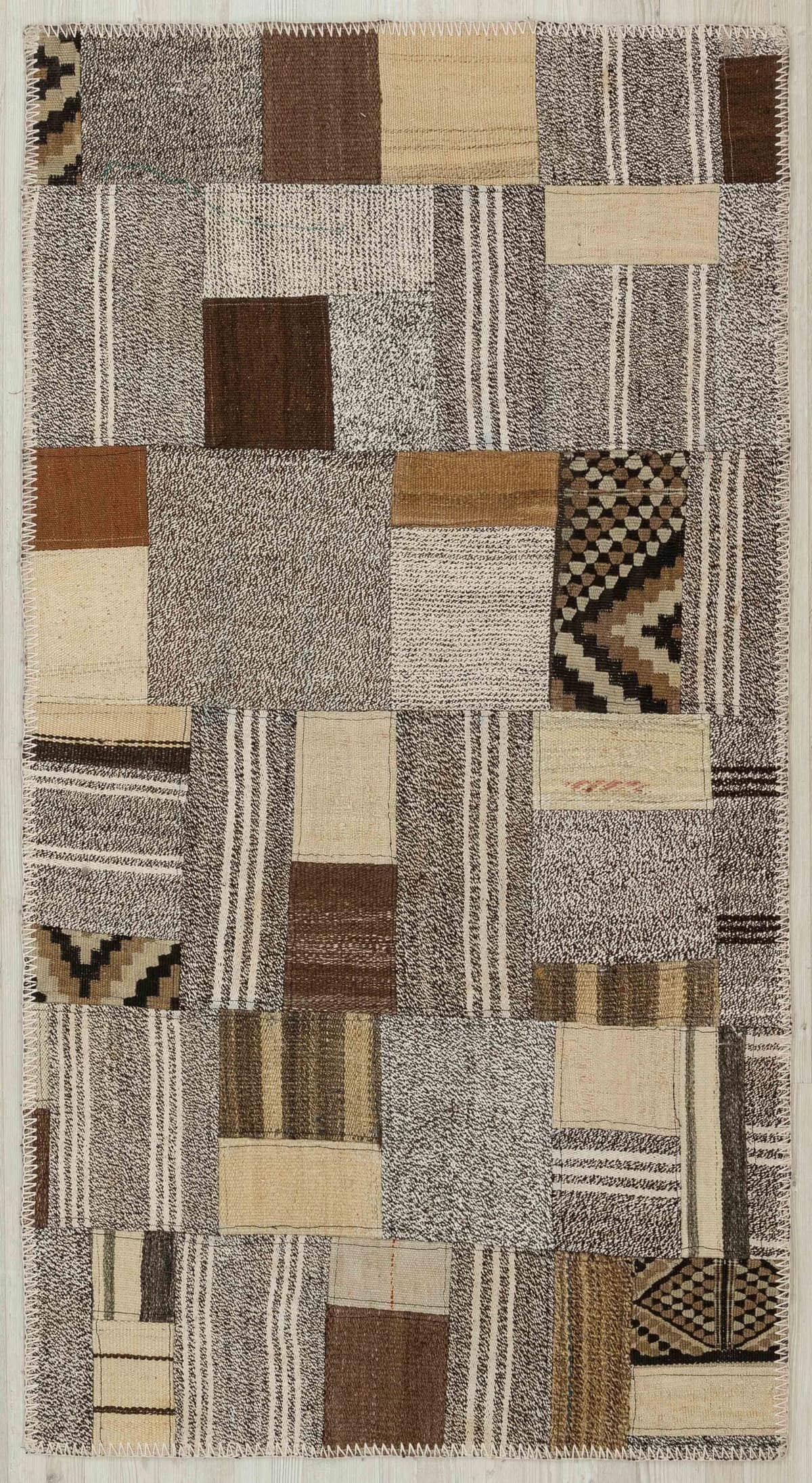 Vintage-Style Wool Patchwork Rug — detail view 5, handmade vintage rug