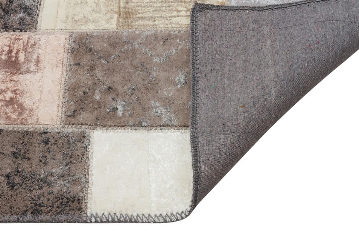 Vintage-Style Wool Patchwork Rug — detail view 3, handmade vintage rug