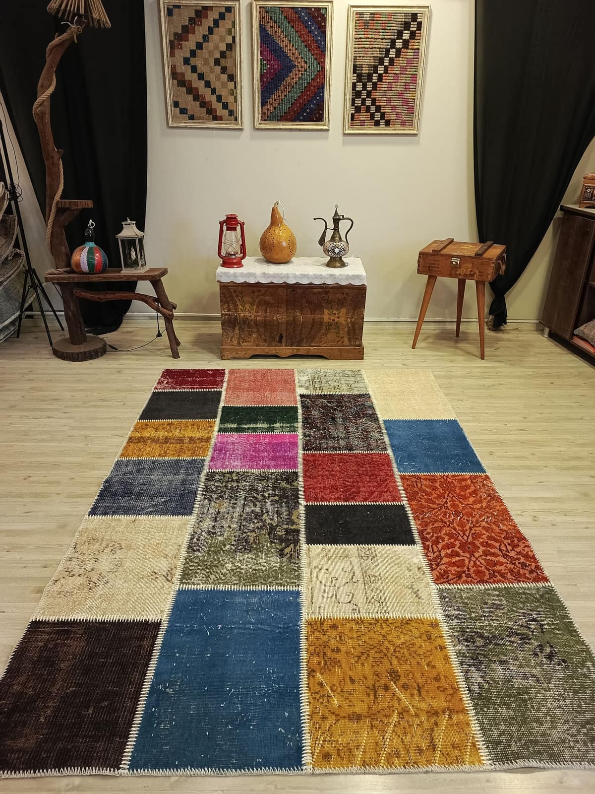 Handwoven Classic Patchwork Rug, vintage rug, Handmade, hand-knotted wool, size 160 × 235 cm, from Manisa