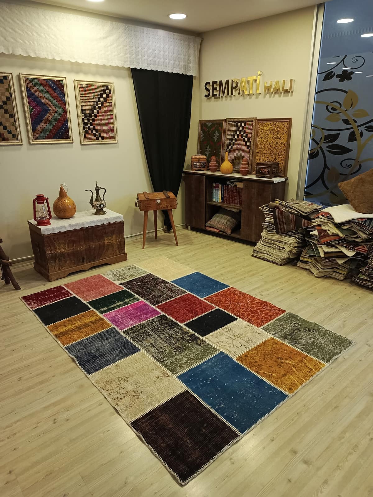 Handwoven Classic Patchwork Rug — detail view 4, handmade vintage rug