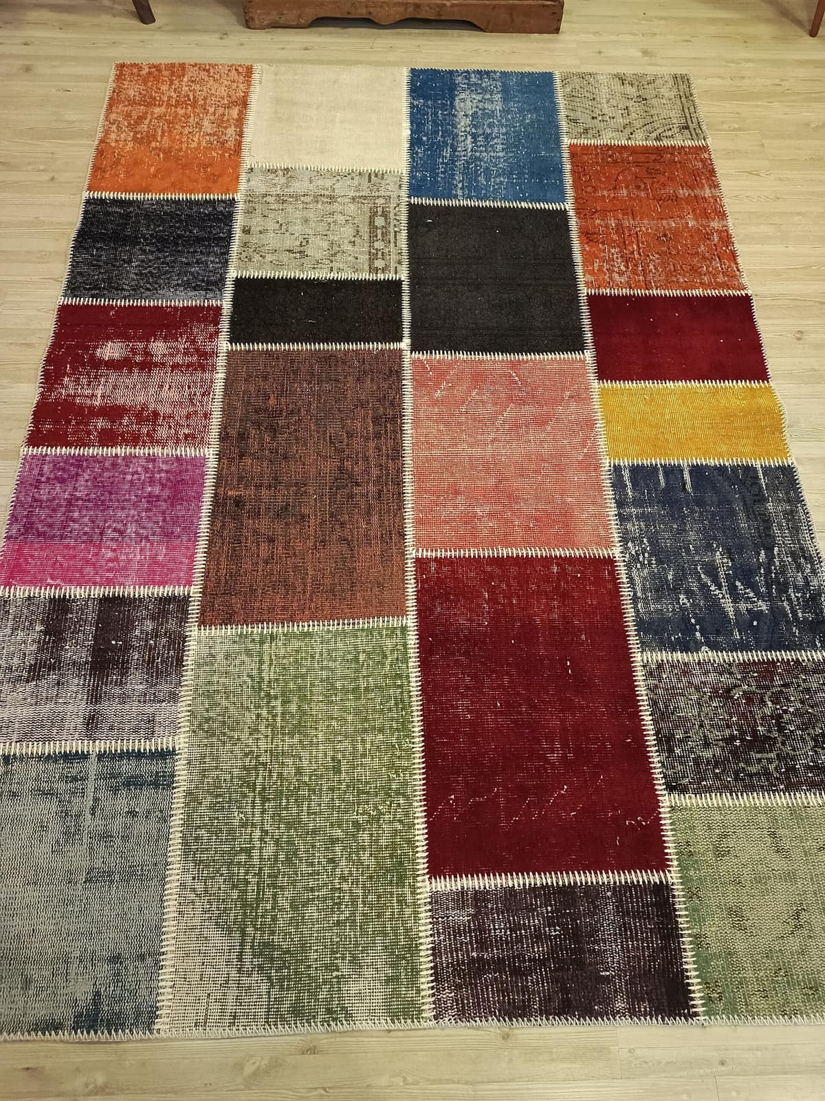Vintage-Style Wool Patchwork Rug — detail view 2, handmade vintage rug