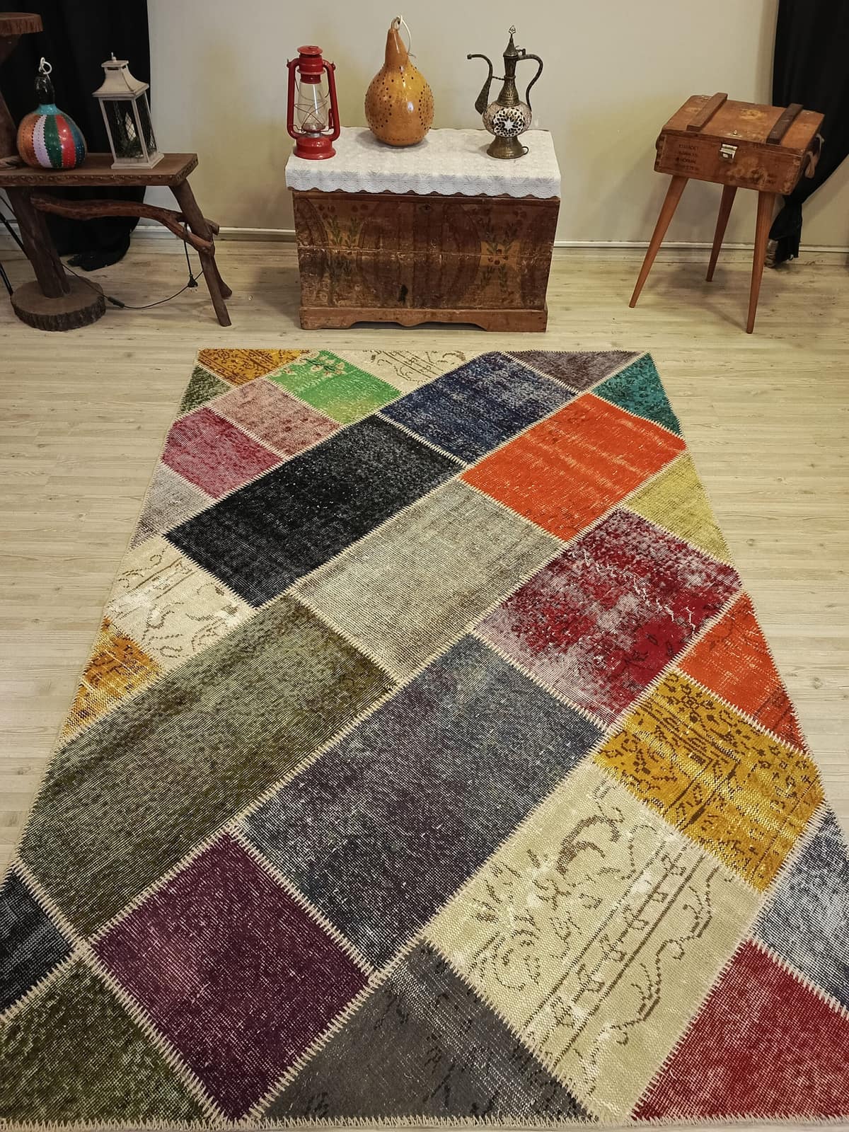 Handwoven Custom-Designed Patchwork Rug, vintage rug, Handmade, hand-knotted silk, size 160 × 230 cm, from Hereke