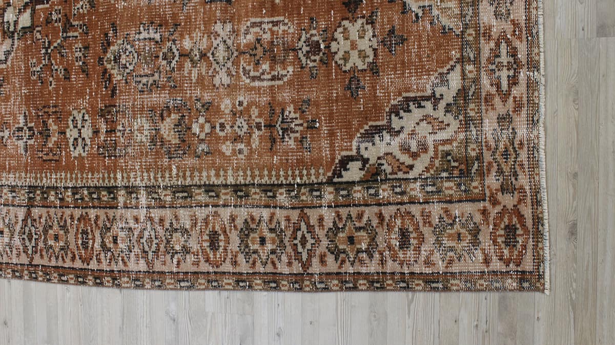 Distressed Handmade Wool Vintage Rug — detail view 4, handmade vintage rug