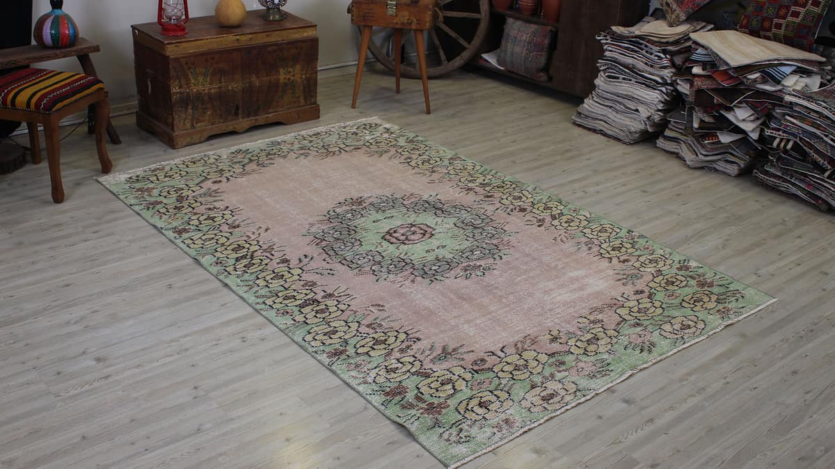 Distressed Vintage Rug, vintage rug, Handmade, hand-knotted wool & silk, size 157 × 260 cm, from Milas