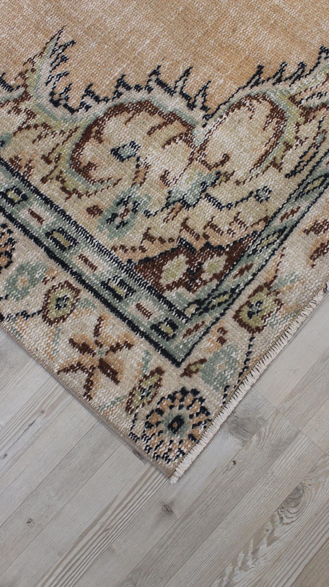 Distressed Vintage Wool Rug — detail view 5, handmade vintage rug