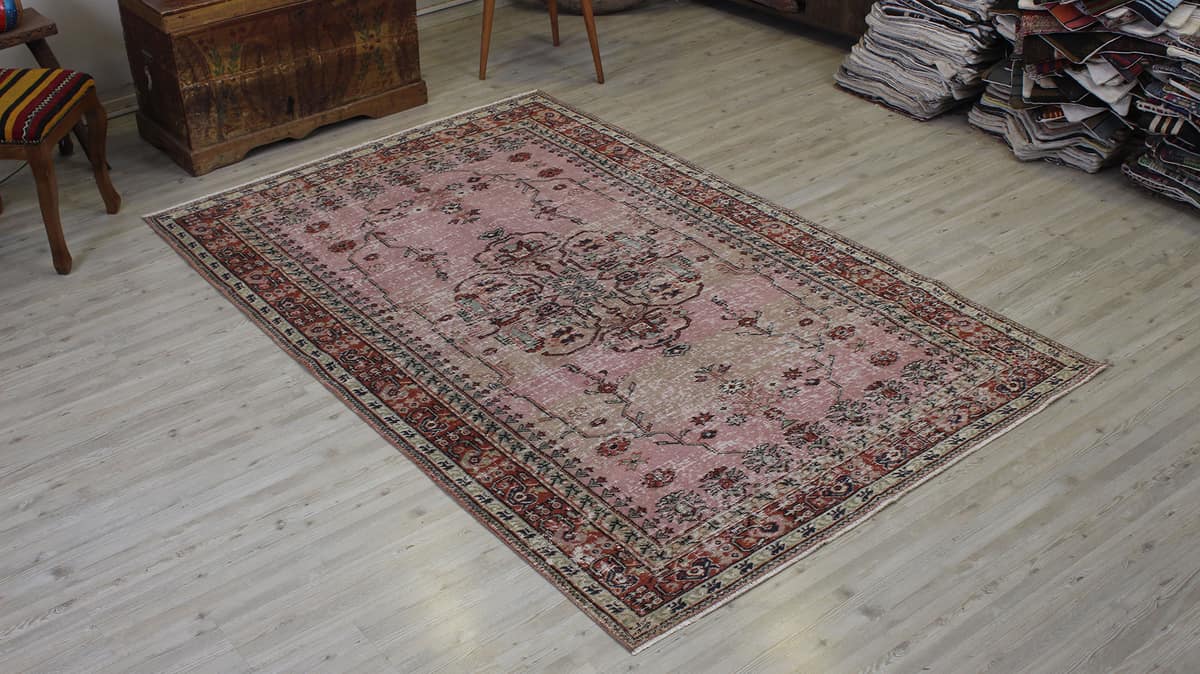 Vintage-Style Handmade Wool Rug, vintage rug, Handmade, hand-knotted wool & cotton, size 154 × 236 cm, from Kayseri