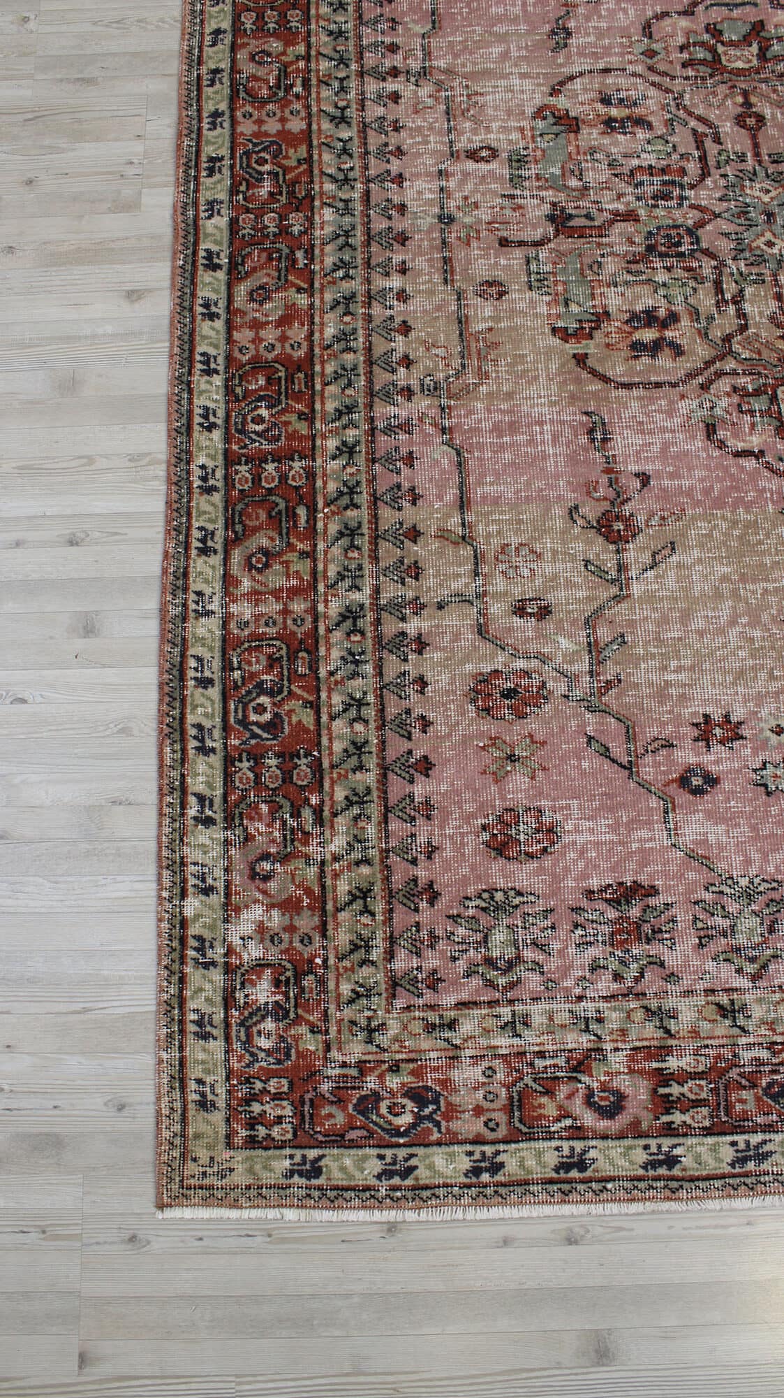 Vintage-Style Handmade Wool Rug — detail view 3, handmade vintage rug