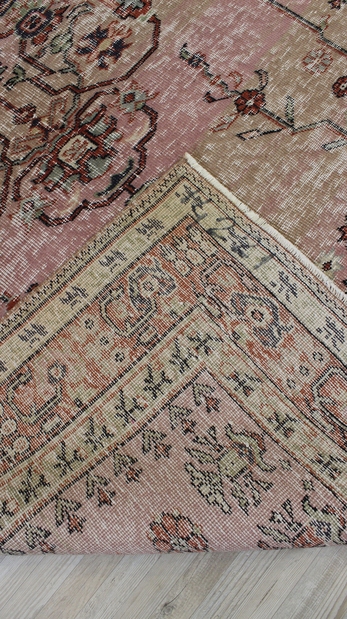Vintage-Style Handmade Wool Rug — detail view 5, handmade vintage rug