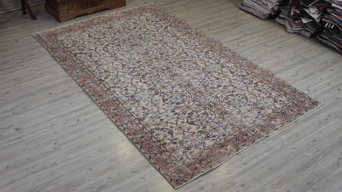 Vintage Handwoven Wool Rug — detail view 2, handmade vintage rug