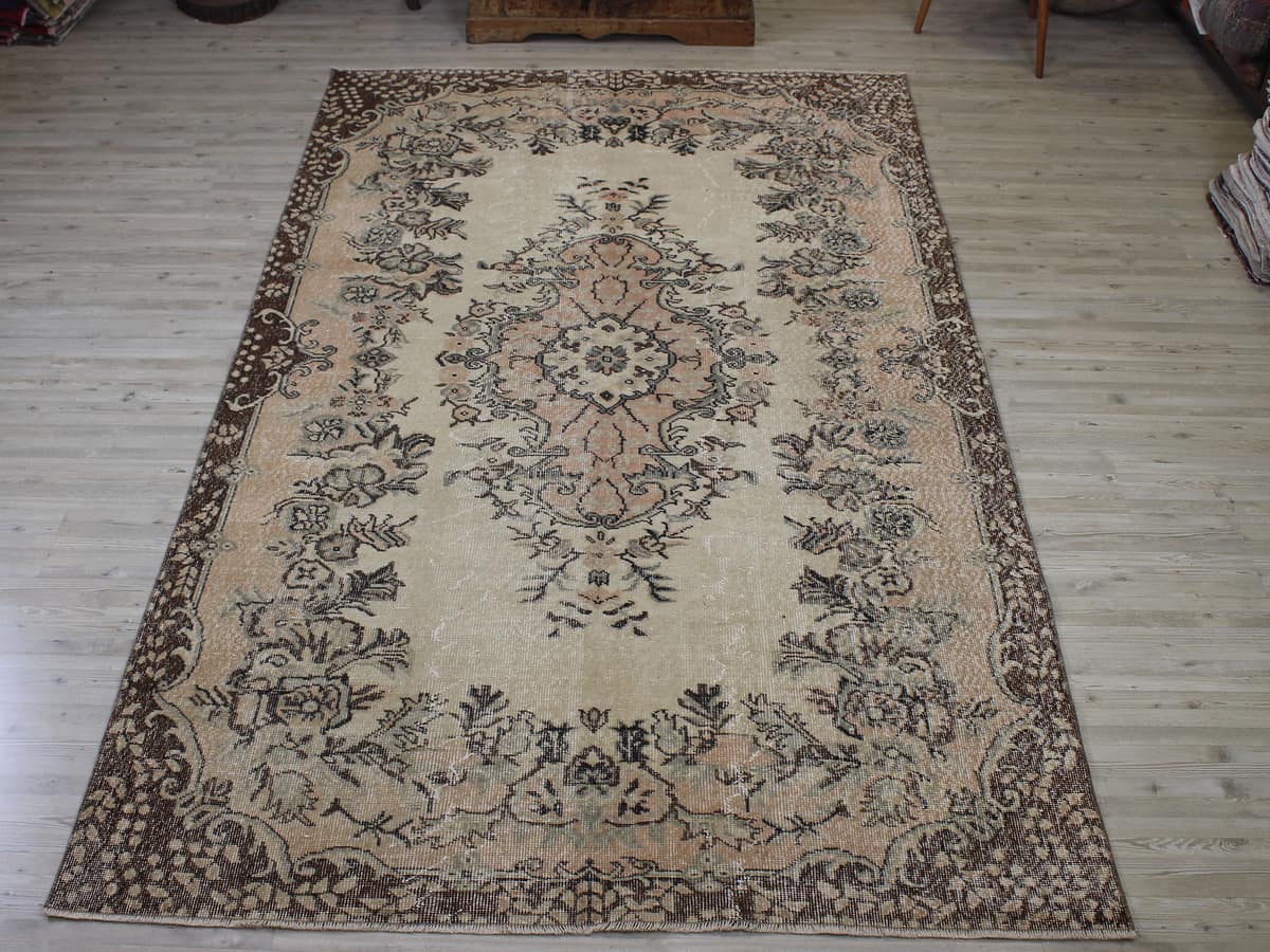 Vintage Handmade Wool Rug — detail view 3, handmade vintage rug