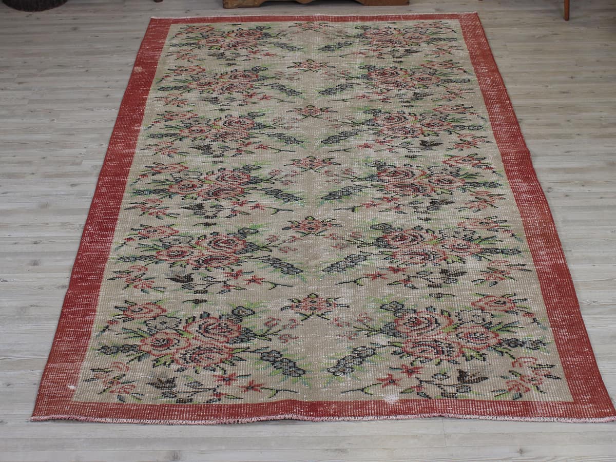 Vintage Wool Hand-Knotted Rug — detail view 3, handmade vintage rug