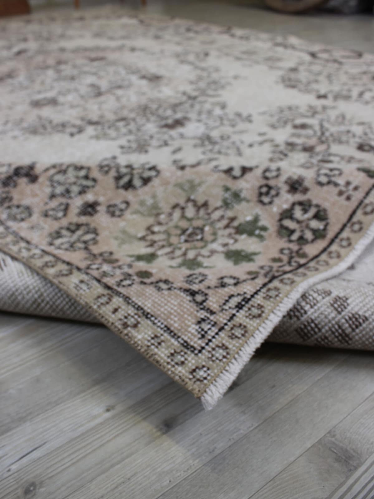Vintage Handmade Wool Rug — detail view 4, handmade vintage rug