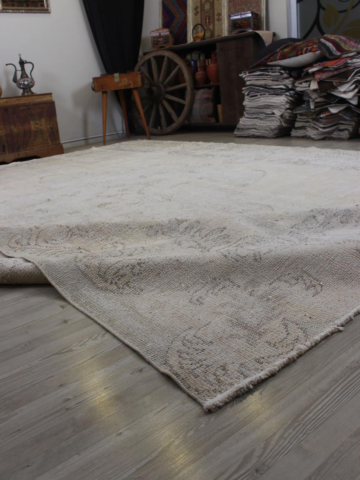 Handmade Wool Rug — detail view 4, handmade vintage rug