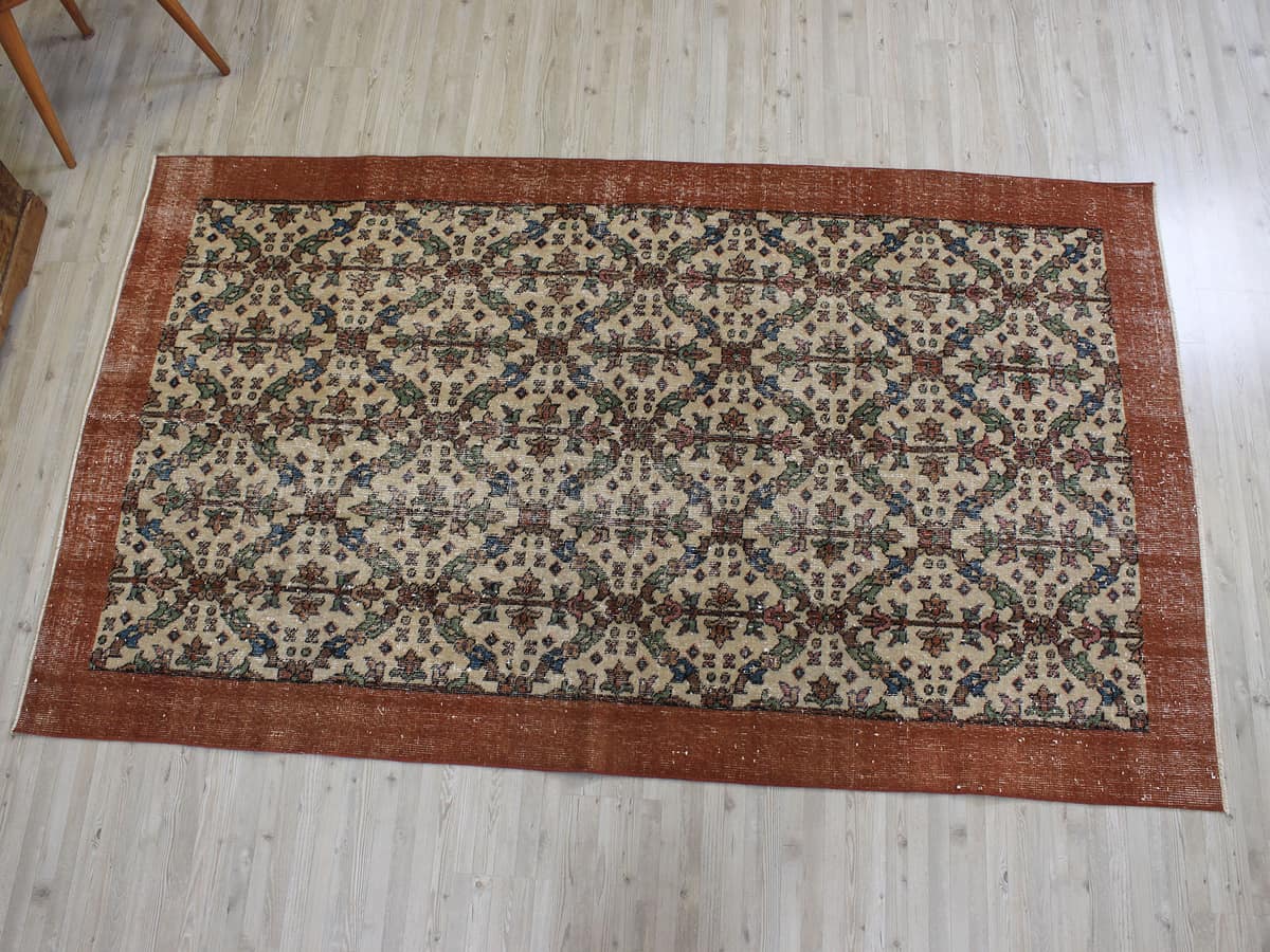 Handmade Wool Rug, Vintage — detail view 2, handmade vintage rug