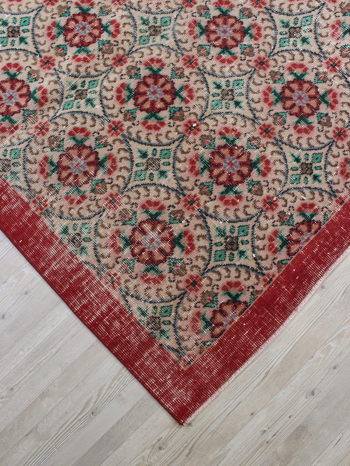 Handmade Vintage Wool Rug — detail view 3, handmade vintage rug