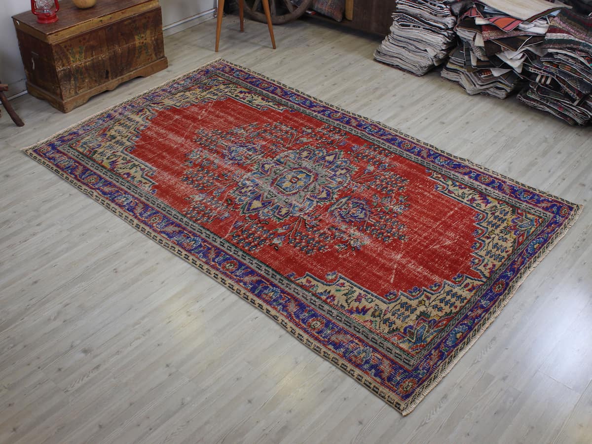 Hand-Woven Distressed Rug, vintage rug, Handmade, hand-knotted wool & silk, size 171 × 280 cm, from Gördes