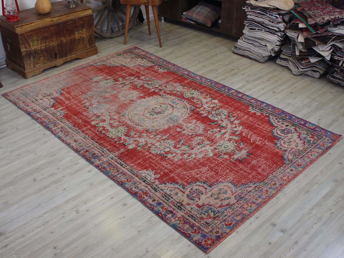 Handmade Wool Vintage Rug, vintage rug, Handmade, hand-knotted silk, size 165 × 259 cm, from Ladik