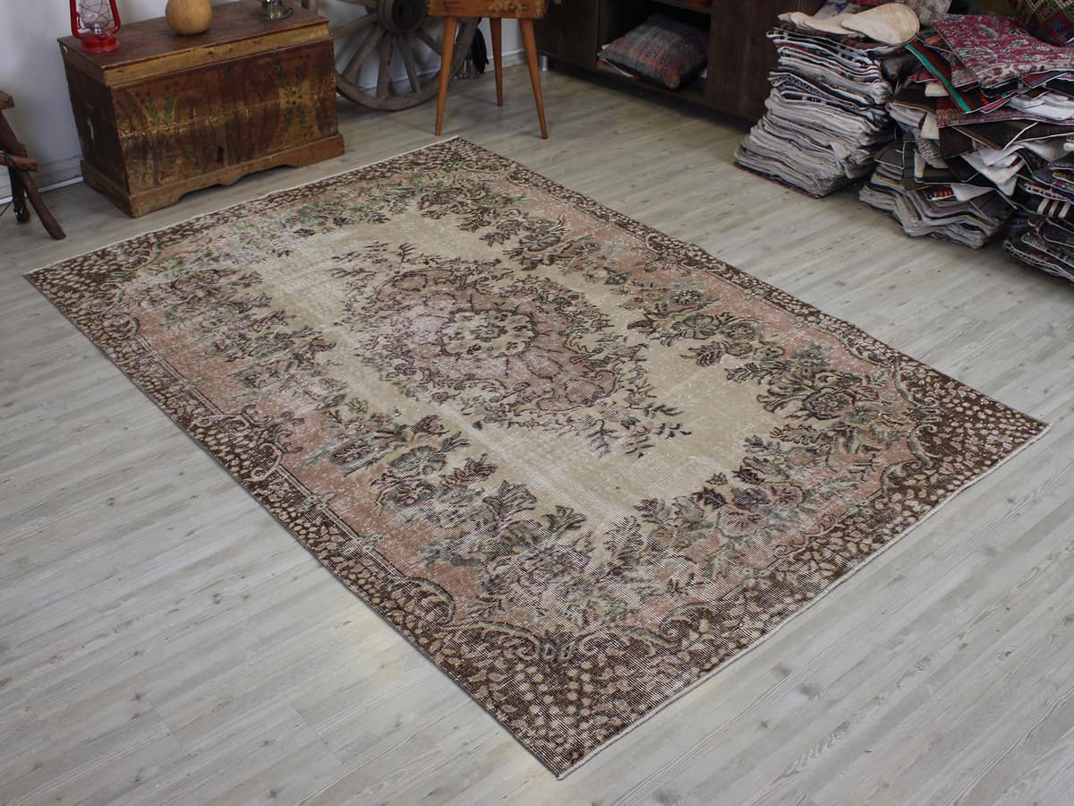 Distressed Hand-Woven Wool Vintage Rug, vintage rug, Handmade, hand-knotted wool, size 180 × 263 cm, from Milas