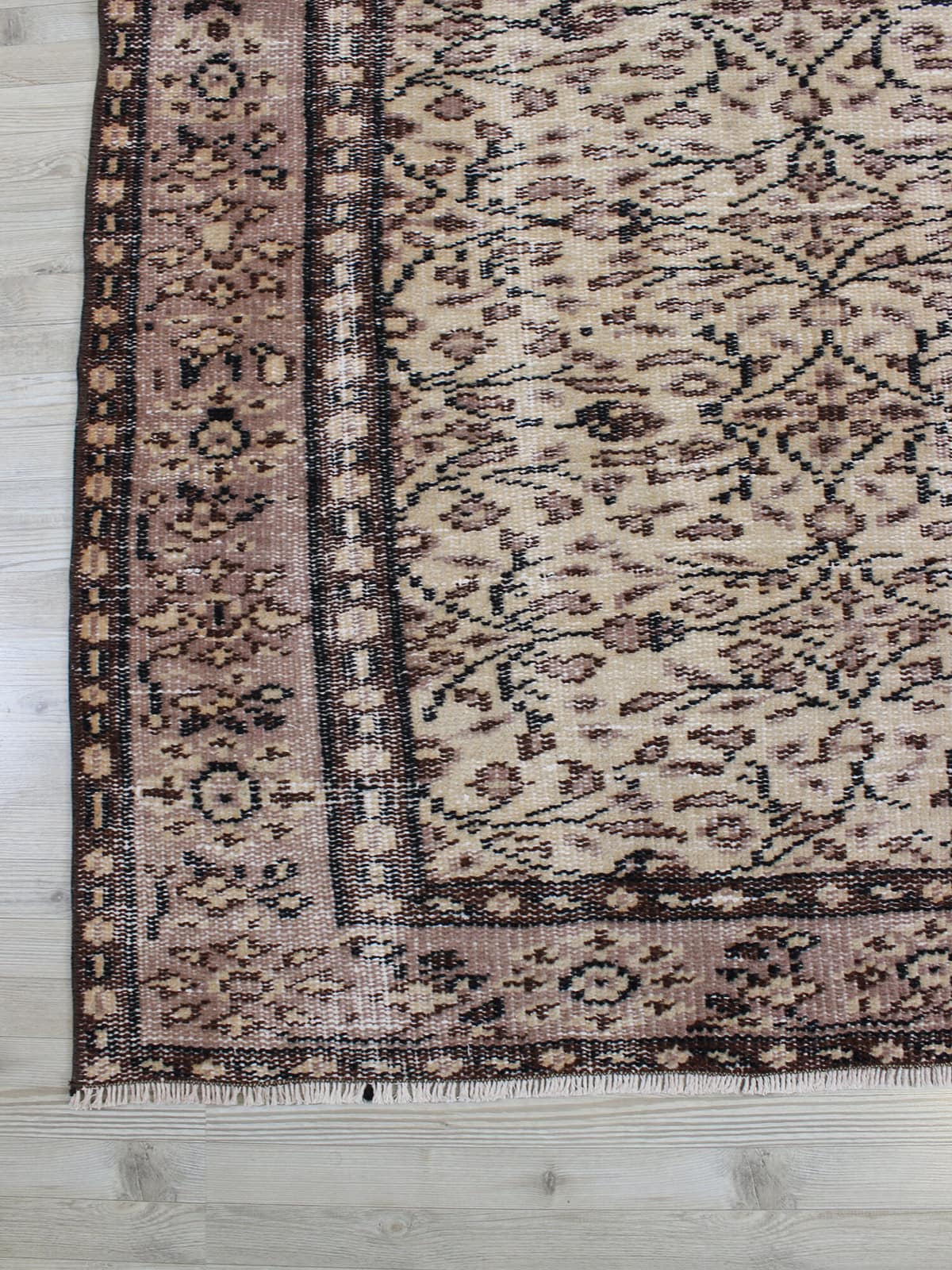 Vintage Handmade Rug — detail view 4, handmade vintage rug