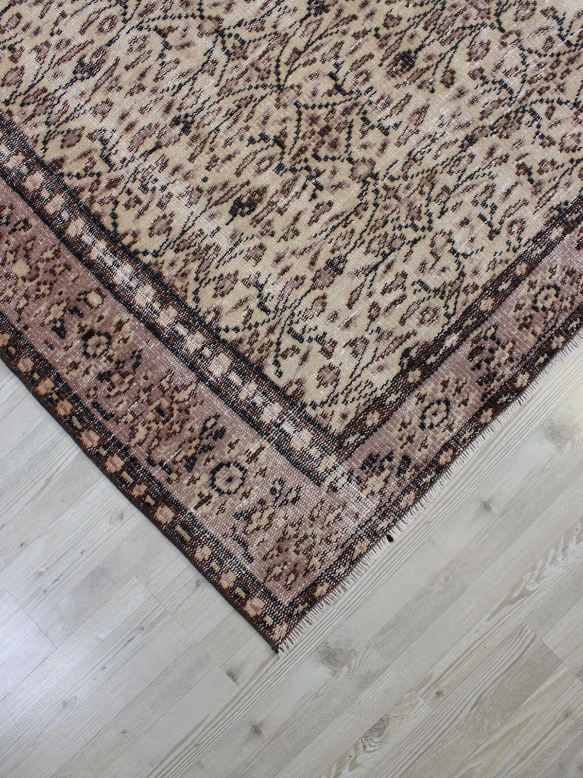 Vintage Handmade Rug — detail view 5, handmade vintage rug